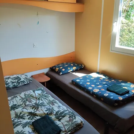 Mobil For Chilling Out Park *** Holiday home Foix