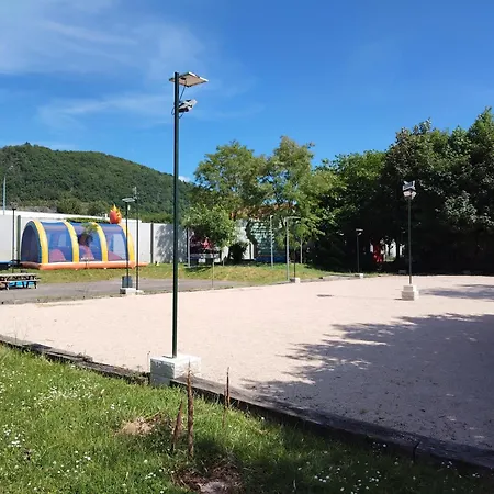 بيت للعطل Mobil For Chilling Out Park ***